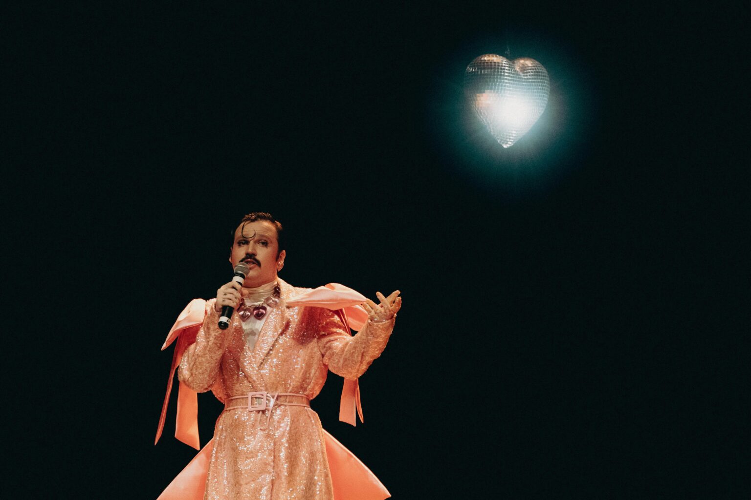 “Esse Menino” apresenta espetáculo de comédia em BH Esse Menino - Foto: Oruê Brasileiro