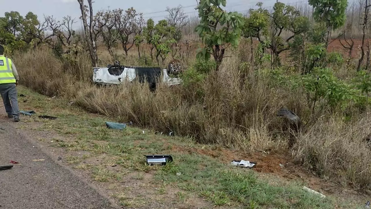 Irmãos morrem após grave acidente com caminhonete na BR-040, em Paracatu - Foto: Reprodução/Redes Sociais