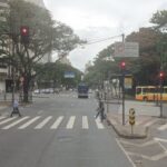 Acidente entre dois carros deixa idosa ferida e complica trânsito em avenidas de BH - Foto: Reprodução/Google Street View