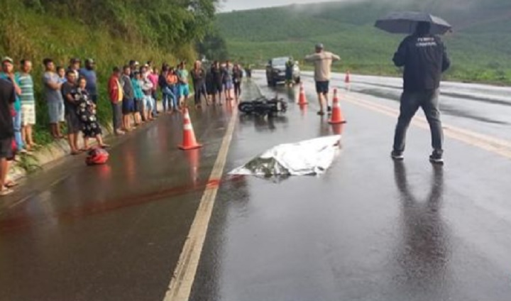 Jovem Morre Atropelado Por Carreta Na Br Em Manhua U Por Dentro De Minas Mg