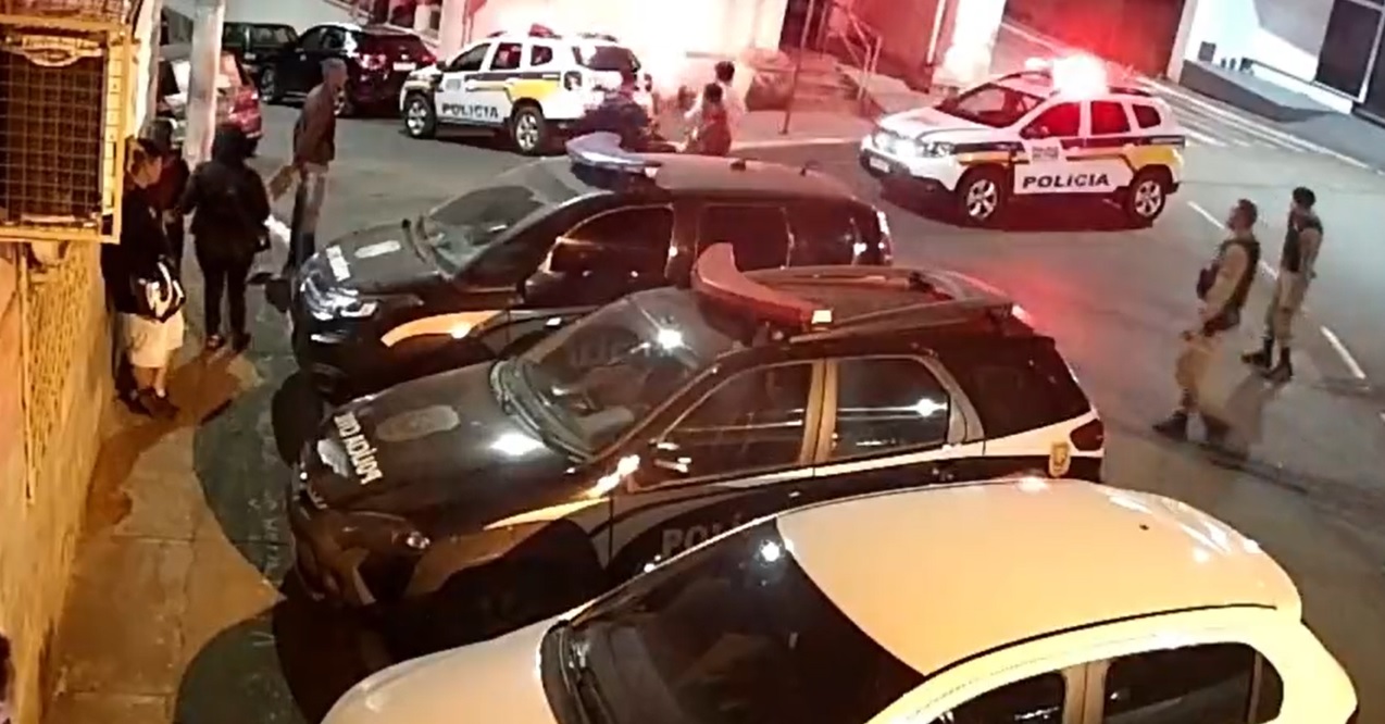 Ministério Público denuncia policial que agrediu jornalista da Itatiaia em delegacia de Nova Lima 1 Ministério Público denuncia policial que agrediu jornalista da Itatiaia em delegacia de Nova Lima - Foto: Divulgação/MPMG