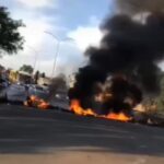 Moradores protesta e fecha parcialmente MG-020, no bairro Ribeiro de Abreu, em BH - Foto: Reprodução/Redes Sociais