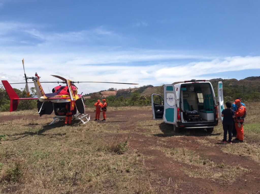 Jovem sofre trauma cranioencefálico grave após queda de bicicleta em Brumadinho - Foto: Divulgação/CBMMG