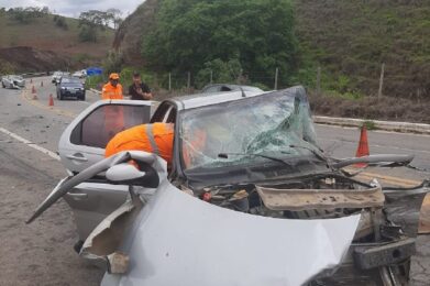 Homem morre e duas pessoas ficam feridas após colisão na BR-458, em Iapu - Foto: Divulgação/CBMMG
