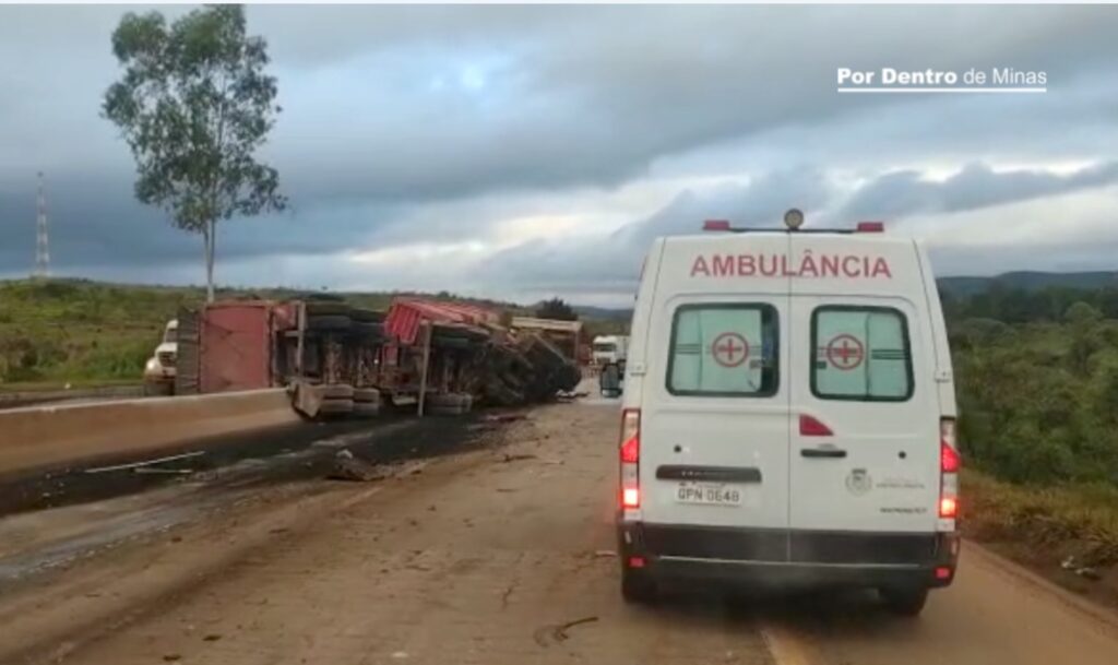 Duas carretas se envolvem em acidente na BR-040, entre Itabirito e Ouro Preto - Foto: Reprodução