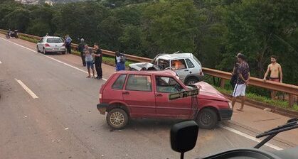 Quatro carros se envolvem em acidente e causa congestionamento na Rodovia Fernão Dias, em Betim - Foto: Reprodução/Redes Sociais