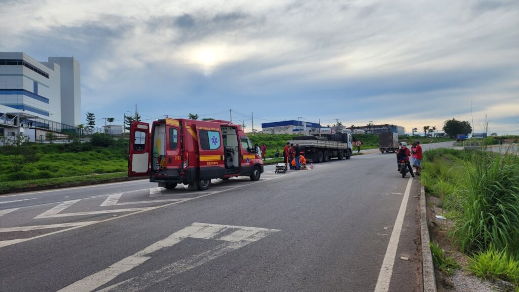 Motociclista atropela jovem e foge sem prestar socorro na BR-262, em Nova Serrana - Foto: Divulgação/CBMMG