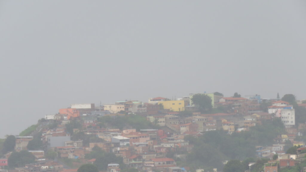 BH tem alerta de chuva com raios neste sábado; confira recomendações - Foto: Por Dentro de Minas