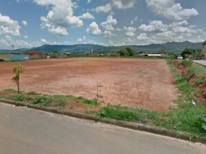 Mulher é encontrada morta em campo de futebol em Igarapé - Foto: Reprodução/Google Street View