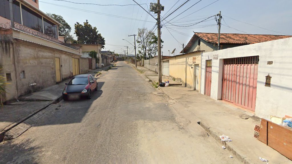 Homem é morto a facadas dentro de casa no bairro Água Branca, em Contagem - Foto: Reprodução/Google Street View