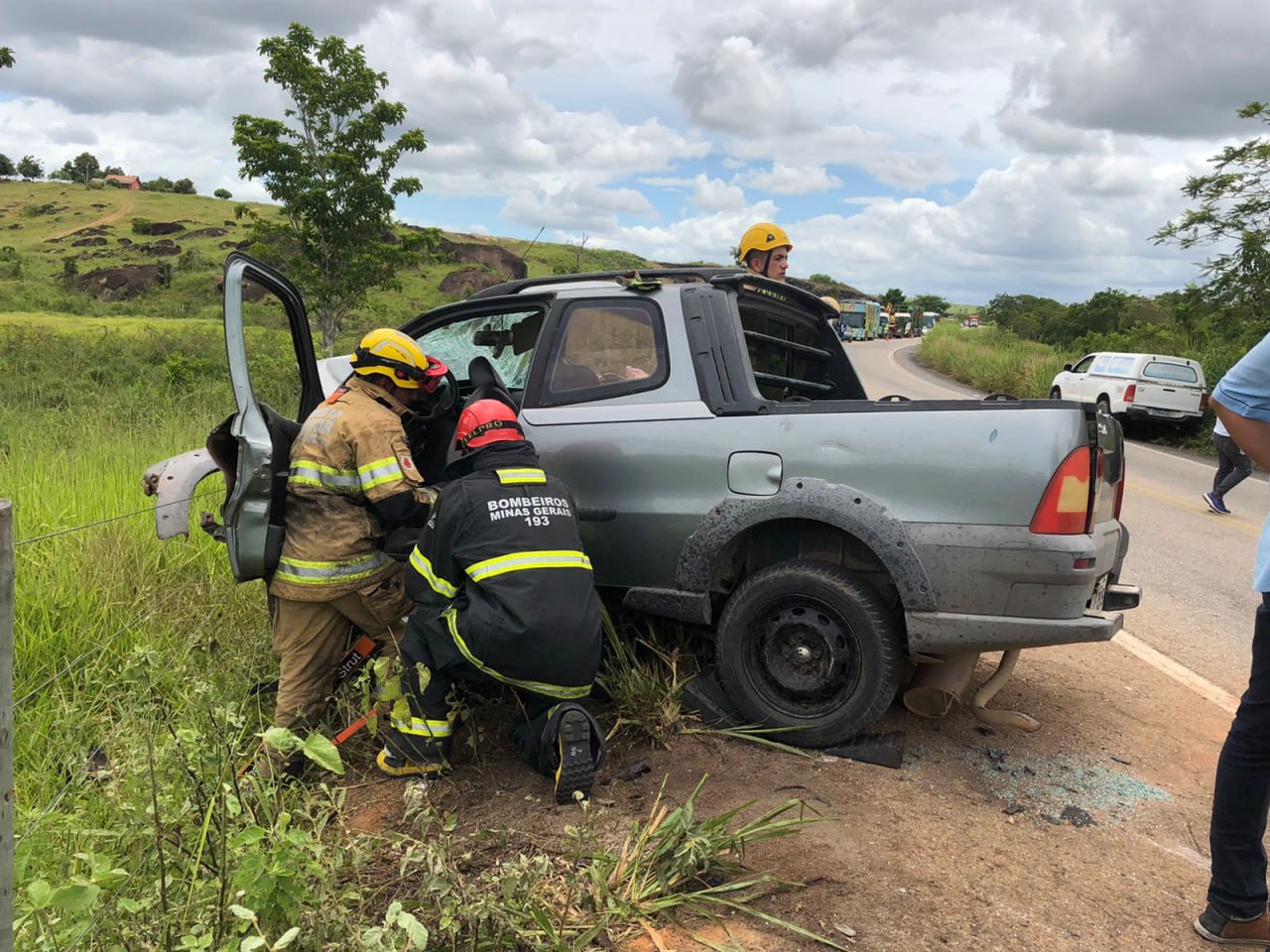 Grave acidente deixa três pessoas mortas na MGC-418, em Carlos Chagas - Foto: Divulgação/CBMMG