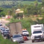Motociclista fica gravemente ferida após acidente na MG-020, em Jaboticatubas - Foto: Reprodução/Redes Sociais