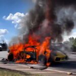 Lamborghini avaliado em R$ 1 milhão pega fogo e fica destruída no bairro Belvedere, em BH - Foto: Reprodução/Redes Sociais