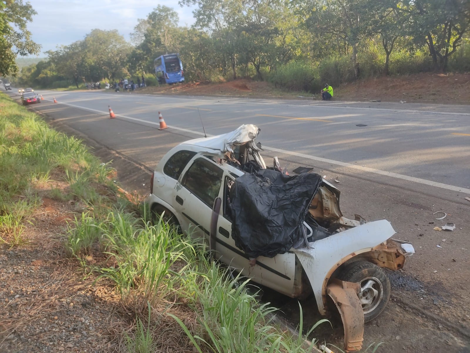 Cinco pessoas da mesma família morrem em grave acidente na BR-040, em Felixlândia - Foto: Divulgação