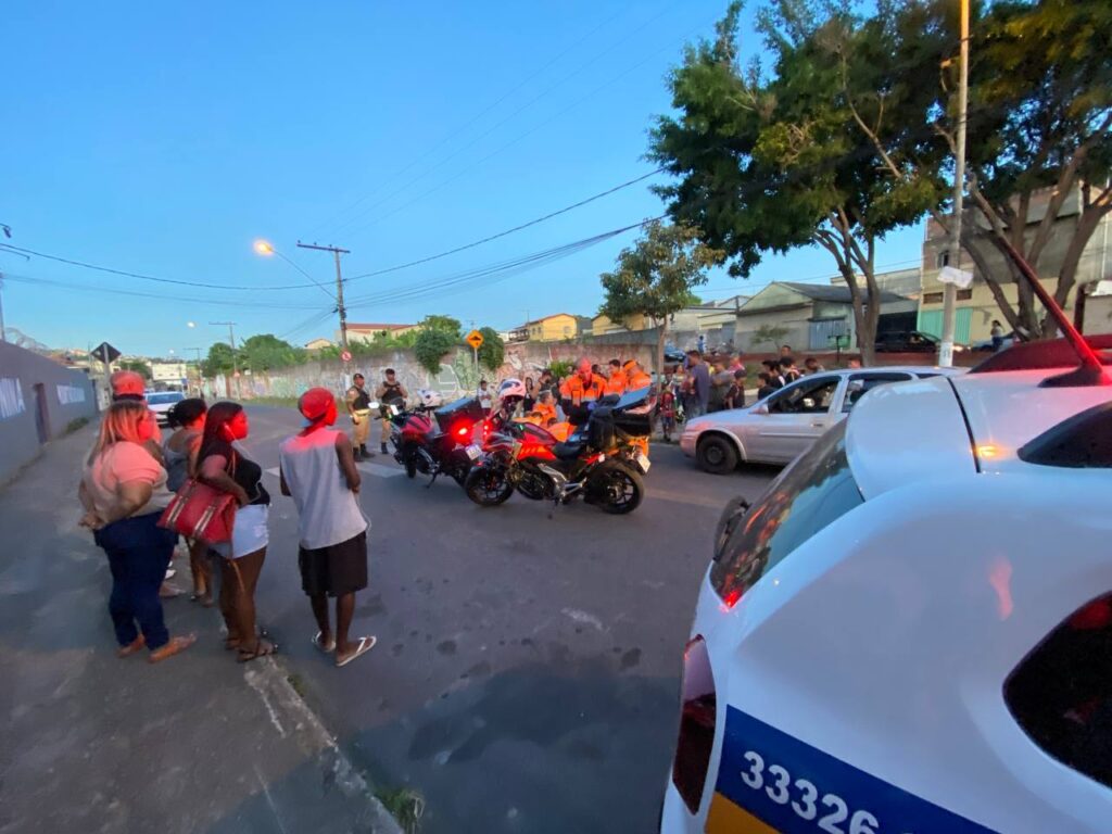 Menino de 8 anos é atropelado na porta da escola no bairro São Benedito, em Santa Luzia - Foto: Isabella Gouveia/Noticiando Santa Luzia