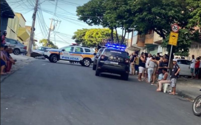 Homem é morto a tiros dentro de carro no bairro Tupi, em BH - Foto: Reprodução/Redes Sociais