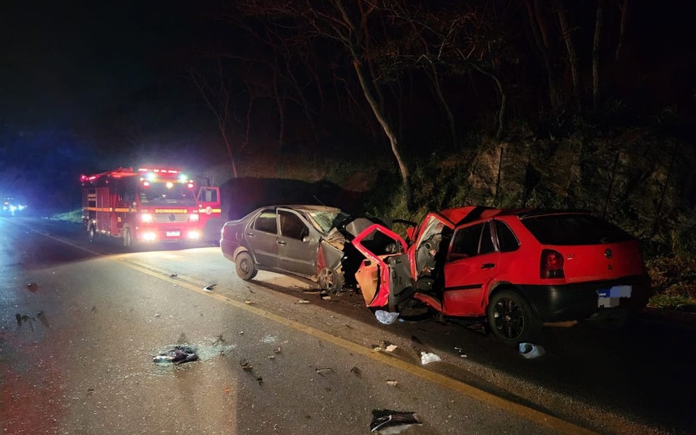 Dois homens morrem após acidente na MG-179, entre Machado e Poço Fundo - Foto: Divulgação/CBMMG