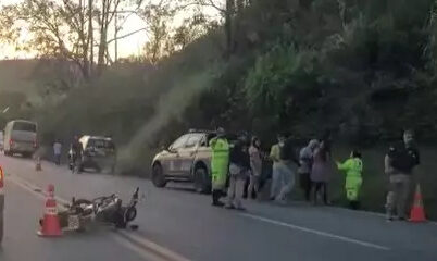 Motociclista morre após acidente com ônibus na BR-040, entre Ewbank da Câmara e Santos Dumont - Foto: Reprodução