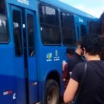 Ônibus perde o controle, bate em casa e deixa ferido no Anel Rodoviário, em BH - Foto: Reprodução