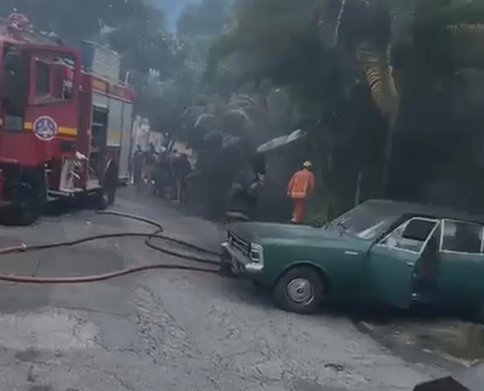 Casa de repouso com 21 pacientes é atingida por incêndio no bairro Jardim Vitória, em BH - Foto: Reprodução