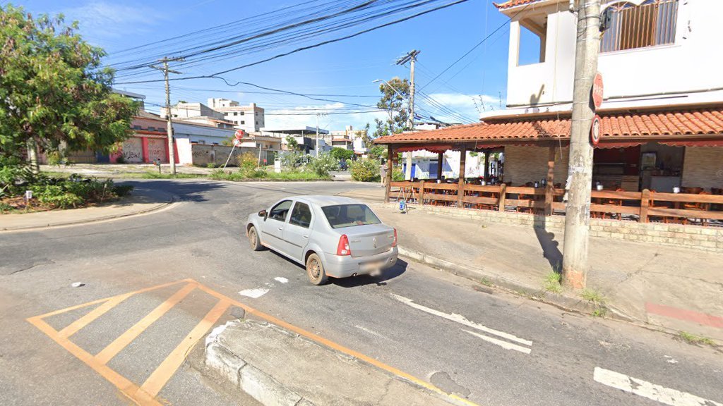 Homem é morto e outro fica baleado após briga em bar no bairro Floramar, em BH - Foto: Reprodução/Google Street View