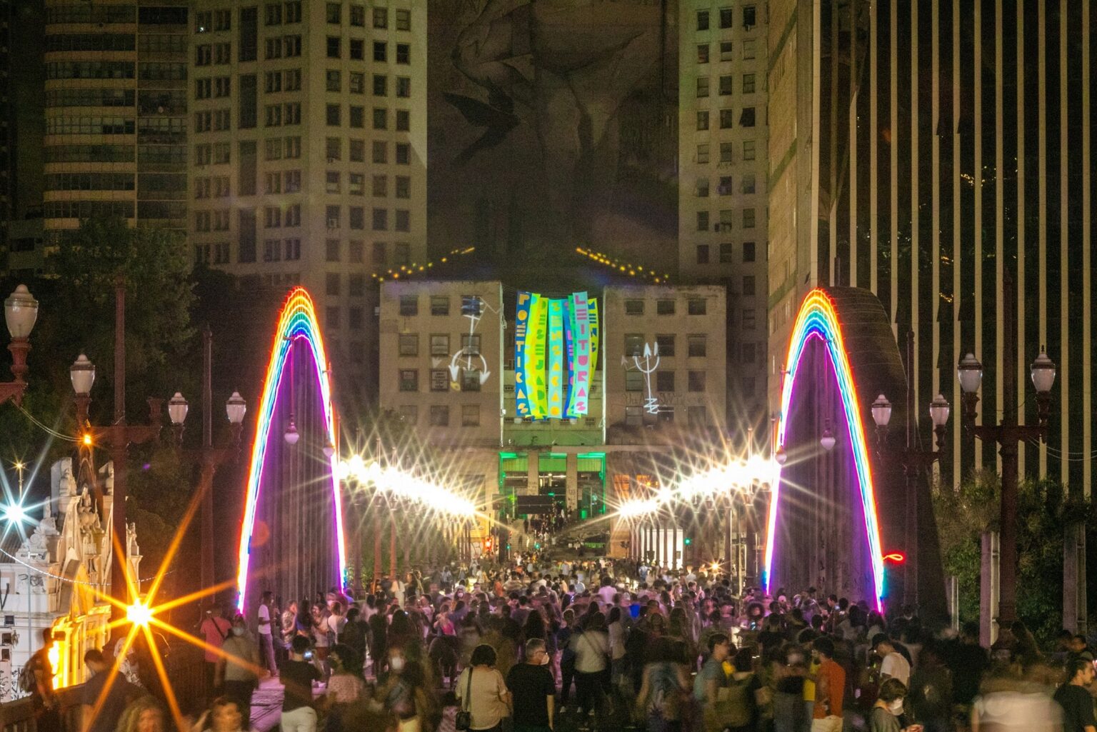 Festa da Luz ilumina pontos do hipercentro de Belo Horizonte Festa da Luz BH - Foto: Divulgação/Isis Medeiros
