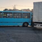 Sete pessoas ficam feridas após acidente entre ônibus e caminhão-baú na Avenida das Américas, em Betim - Foto: Divulgação