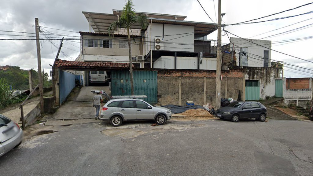 Explosão de gás em cozinha deixa duas mulheres feridas no bairro Jardim Montanhês, em BH - Foto: Reprodução/Google Street View