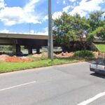 Corpo carbonizado é encontrado dentro de carrinho de supermercado na bairro Lagoinha, em BH - Foto: Reprodução/Google Street View