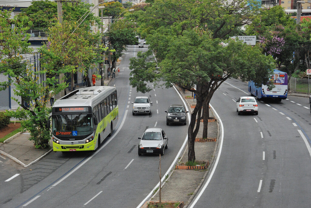 Passagens de ônibus aumenta em BH e Região Metropolitana nesta sexta-feira - Foto: Breno Pataro/PBH