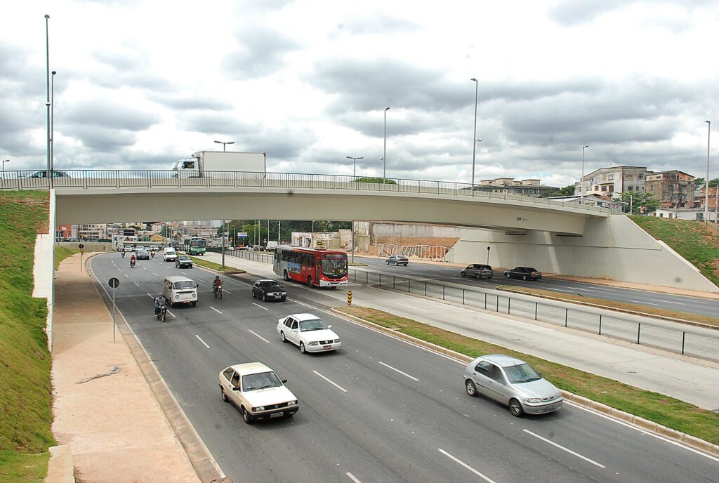 Trânsito em BH: operação interdita trecho da Avenida Antônio Carlos - Foto: Divulgação/PBH