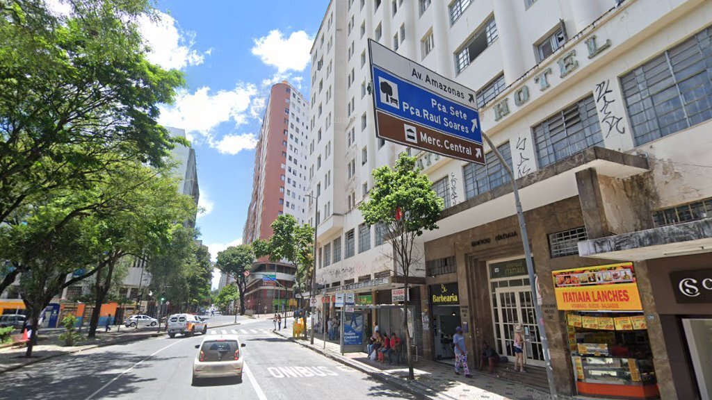 Mulher é morta dentro do próprio apartamento na Rua da Bahia, no Centro de BH - Foto: Reprodução/Google Street View