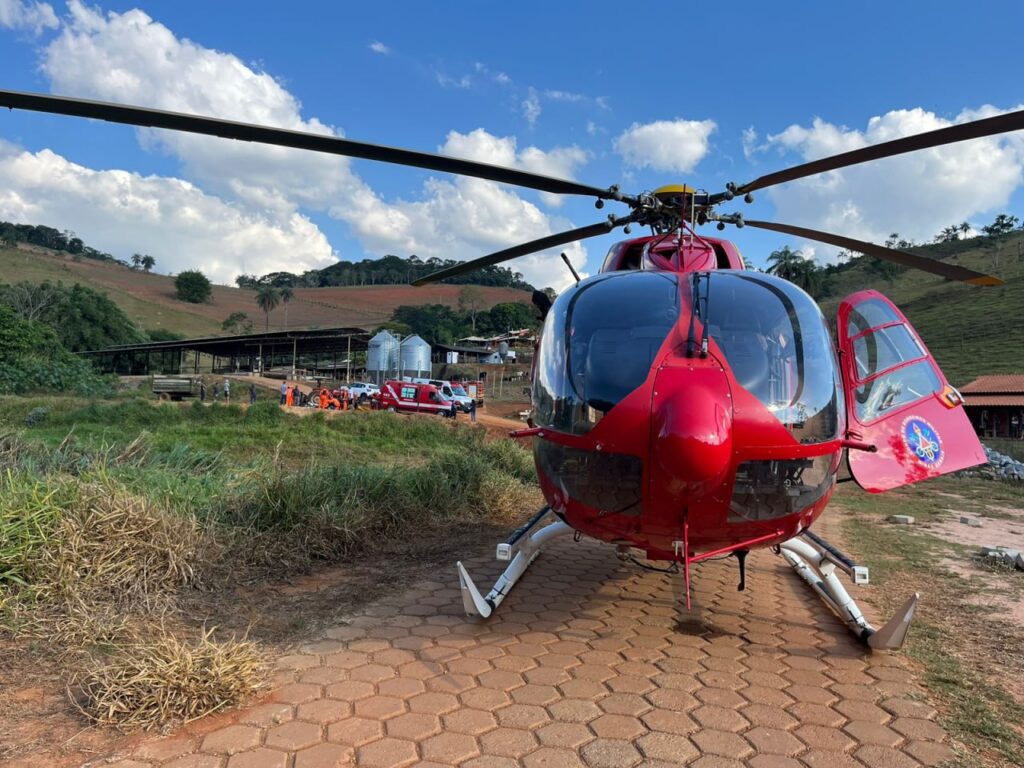 Homem tem perna amputada por máquina na zona rural de São Gonçalo do Rio Abaixo - Foto: Divulgação/CBMMG