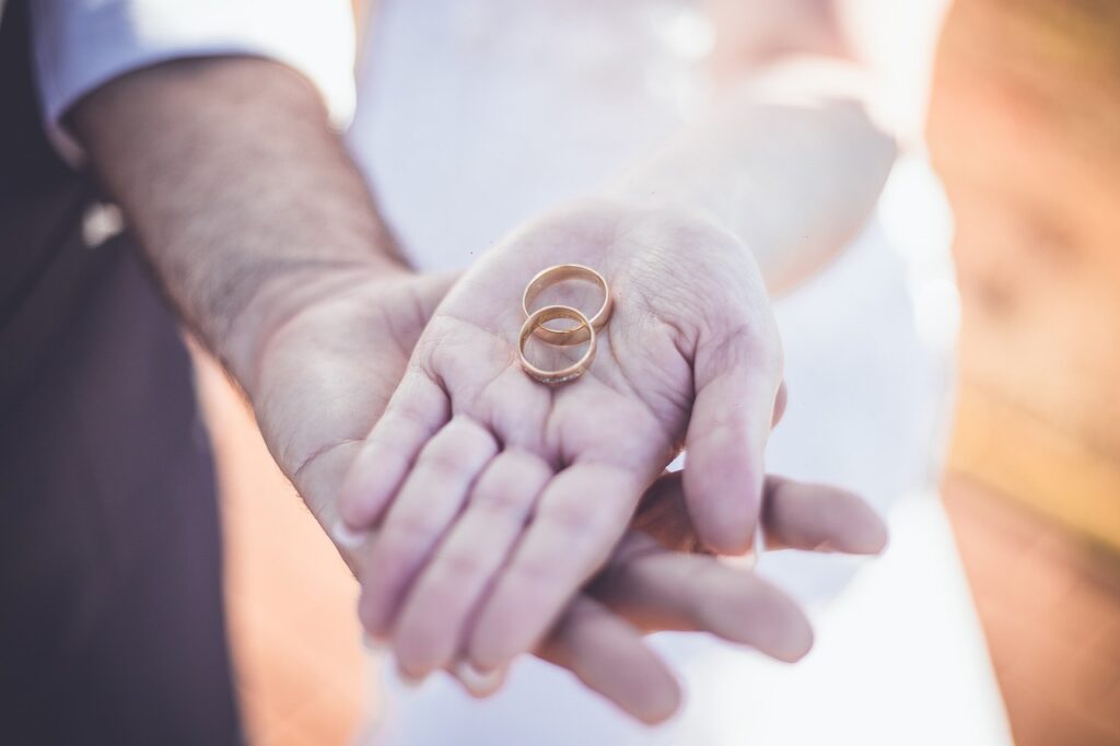 Homem rouba motorista de aplicativo para comprar aliança de casamento para esposa em Contagem - Foto: Divulgação