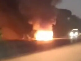 Carro pega fogo e interdita trecho da Rodovia Fernão Dias, em Betim - Foto: Reprodução/Redes Sociais