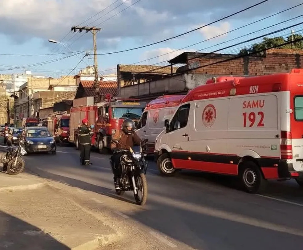 Idoso com câncer morre após tentar acender cigarro e cama pegar fogo em Barbacena  - Foto: Divulgação/Corpo de Bombeiros