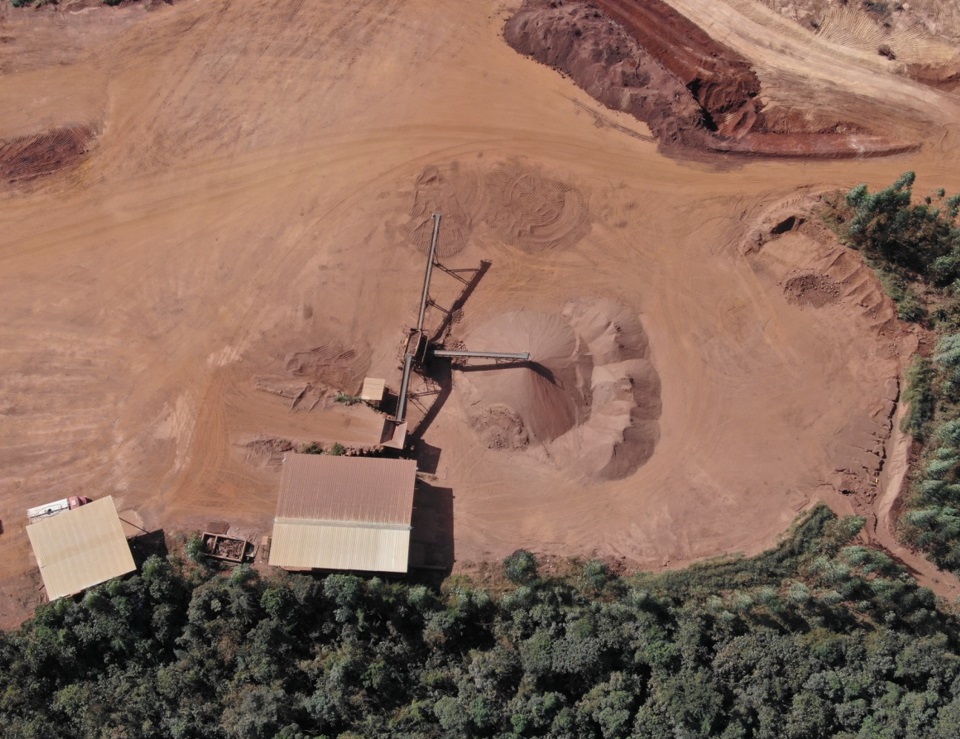 Exploração irregular de minério de ferro é fechada pela polícia em Mariana - Foto: Divulgação/PCMG