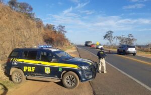 Vai pegar a estrada? Confira os pontos de interdições nas rodovias mineira neste feriado - Foto: Divulgação/PRF