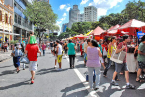 Feira Hippie BH terá horário alterado neste domingo de Carnaval Feira Hippie BH terá horário alterado no domingo de Carnaval - Foto: Divino Advincula/PBH