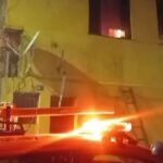 Mulher é encontrada morta de joelhos ao chão em incêndio na Pampulha, em BH - Foto: Divulgação/Corpo de Bombeiros