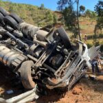 Jovem morre preso às ferragens em acidente na BR-116, em Divino - Foto: Divulgação/Corpo de Bombeiros