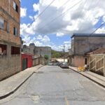 Briga por herança entre irmãos tem casa e carro incendiados no bairro Tupi, em BH - Foto: Reprodução/Google Street View