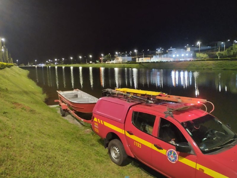 Adolescente desaparece após mergulhar em lago em Campos Gerais - Foto: Divulgação/Corpo de Bombeiros