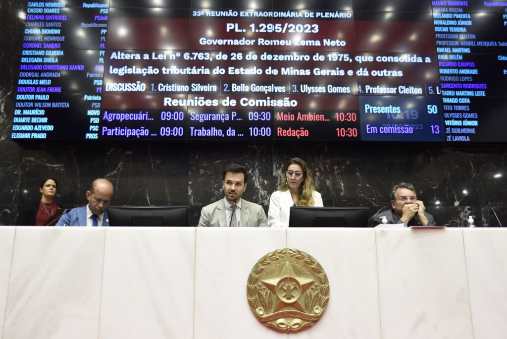 Assembleia de MG aprova aumento impostos sobre produtos supérfluos como cerveja e cigarro - Foto: Guilherme Dardanhan/ALMG