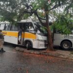 Acidente entre micro-ônibus escolar e coletivo deixa crianças feridas no bairro Serra Verde, em BH - Foto: Divulgação/BHTrans