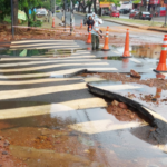 Rompimento de adutora provoca alagamento em avenida no bairro Milionários, em BH - Foto: Divulgação/BHTrans