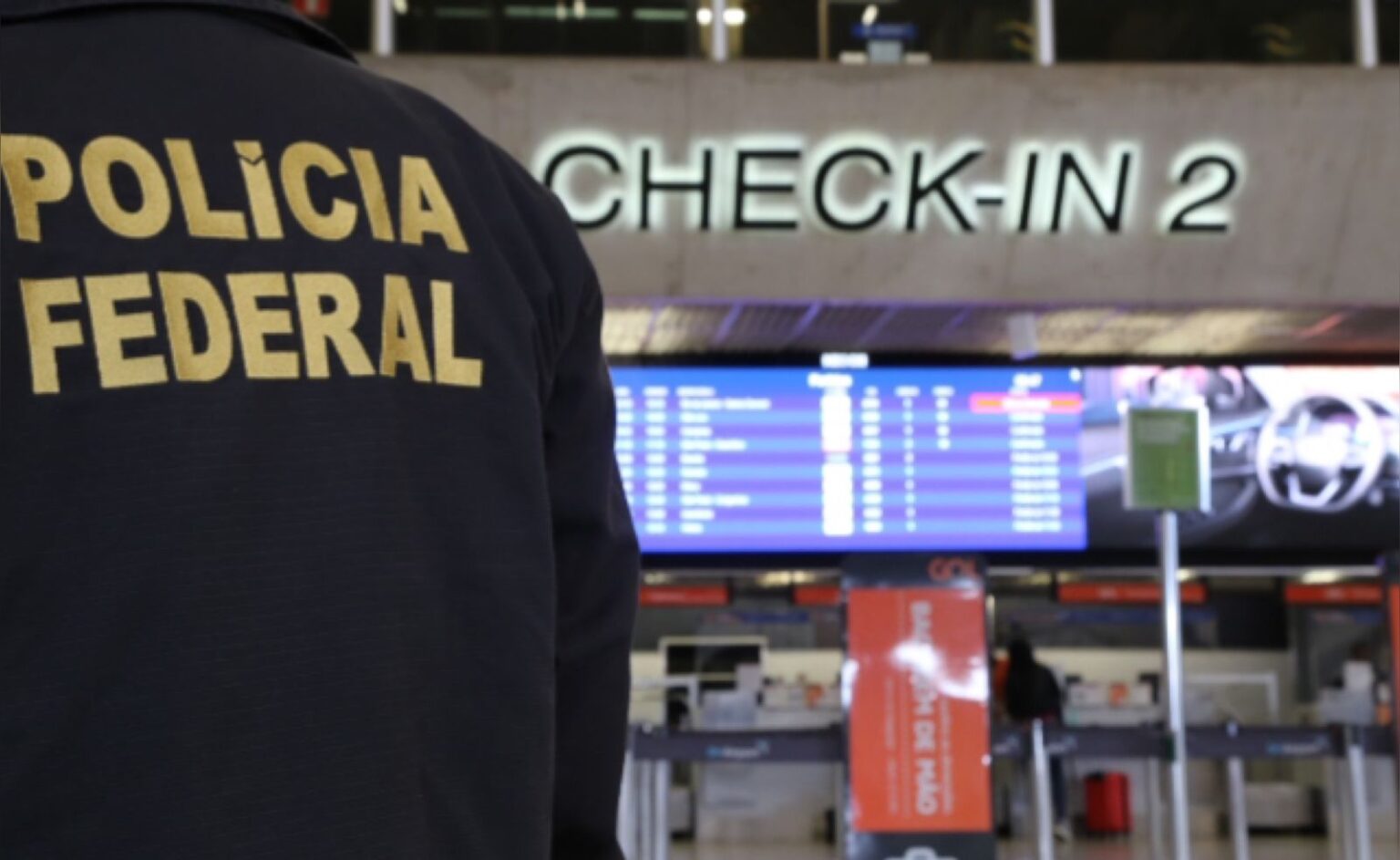 Ex-policial que matou adolescente é deportado dos EUA e preso no Aeroporto de Confins - Foto: Divulgação/PF