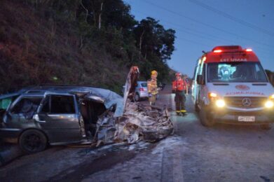 Quatro pessoas ficam feridas em acidente na MGC-383, entre Conselheiro Lafaiete e Congonhas - Foto: Divulgação/Corpo de Bombeiros