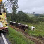 Ônibus tomba e mata motorista na BR-040, entre Ressaquinha e Carandaí - Foto: Divulgação
