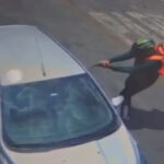 Vídeo mostra influenciador ao tentar matar amigo por dívida e arma falha em BH - Foto: Reprodução